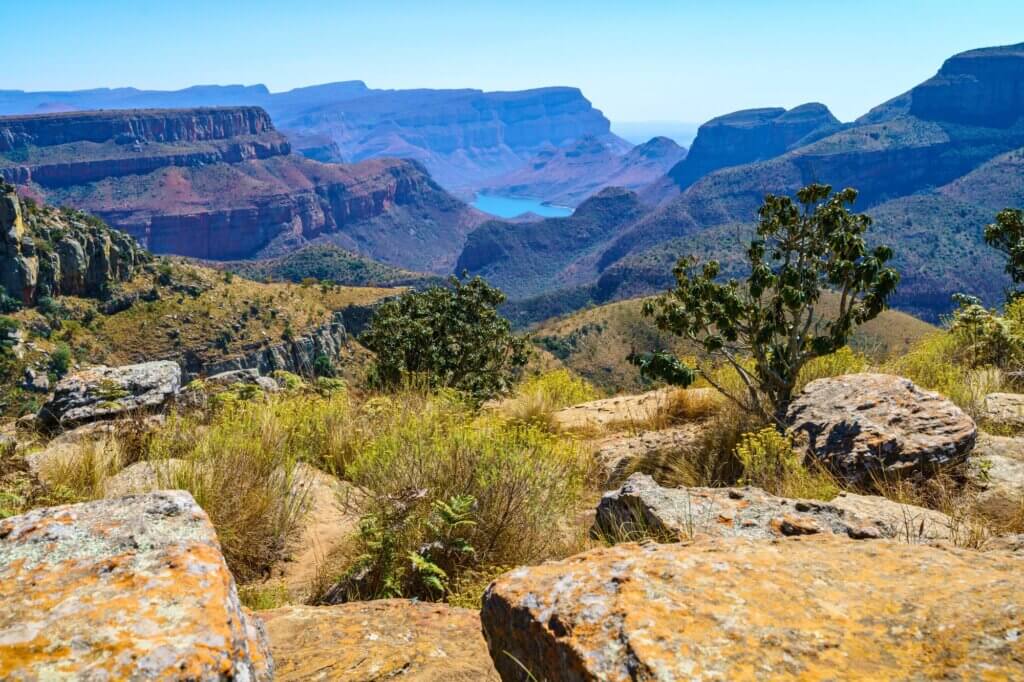 Weitblick vom Lowveld Viewpoint über den Blyde River Canyon