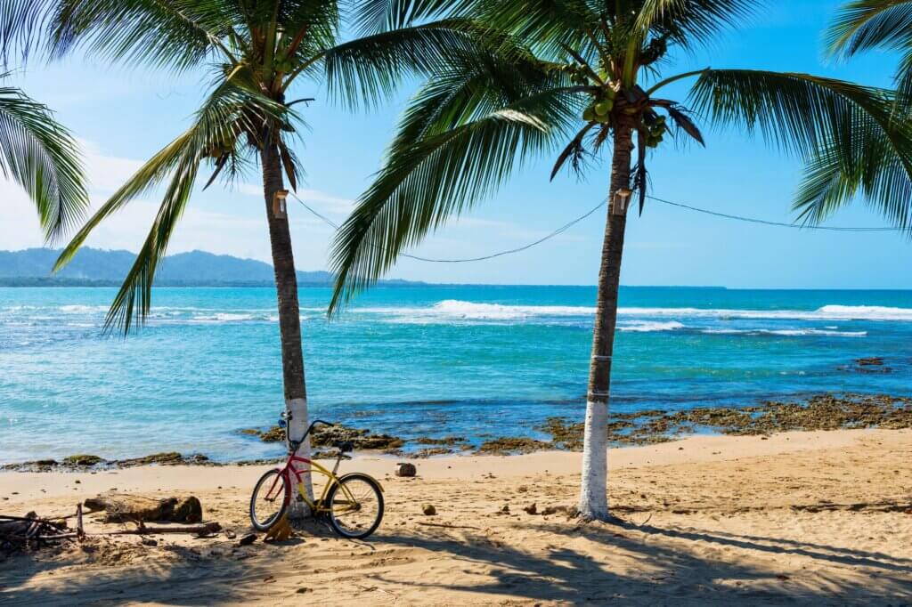 Lass dich per Rad von Strand zu Strand treiben