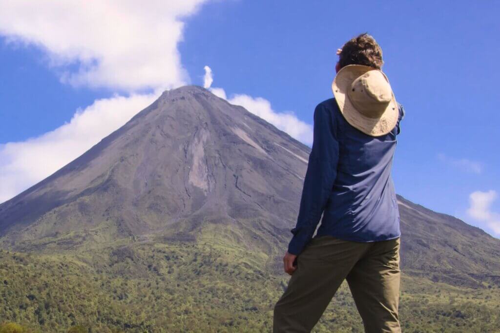 Wandern auf den Spuren des Ausbruchs: Lavafelder am Arenal 1968