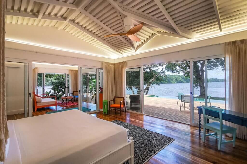 Tortuga Lodge