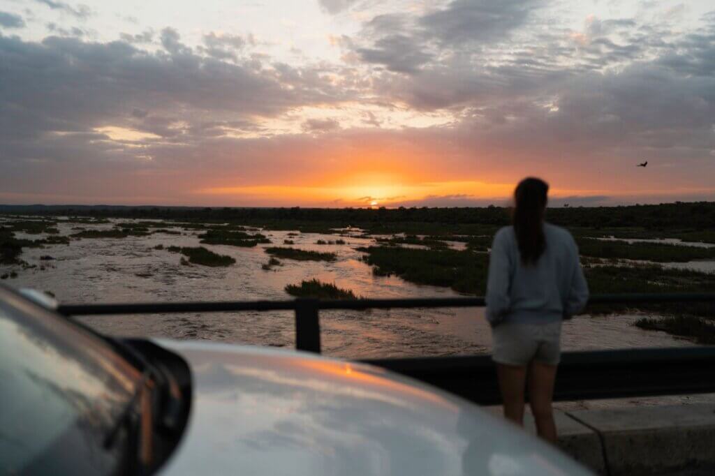 Genieße den Sonnenaufgang von einer besonderen Brücke aus